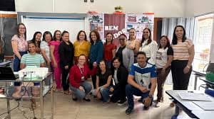 Visual institucional educacional